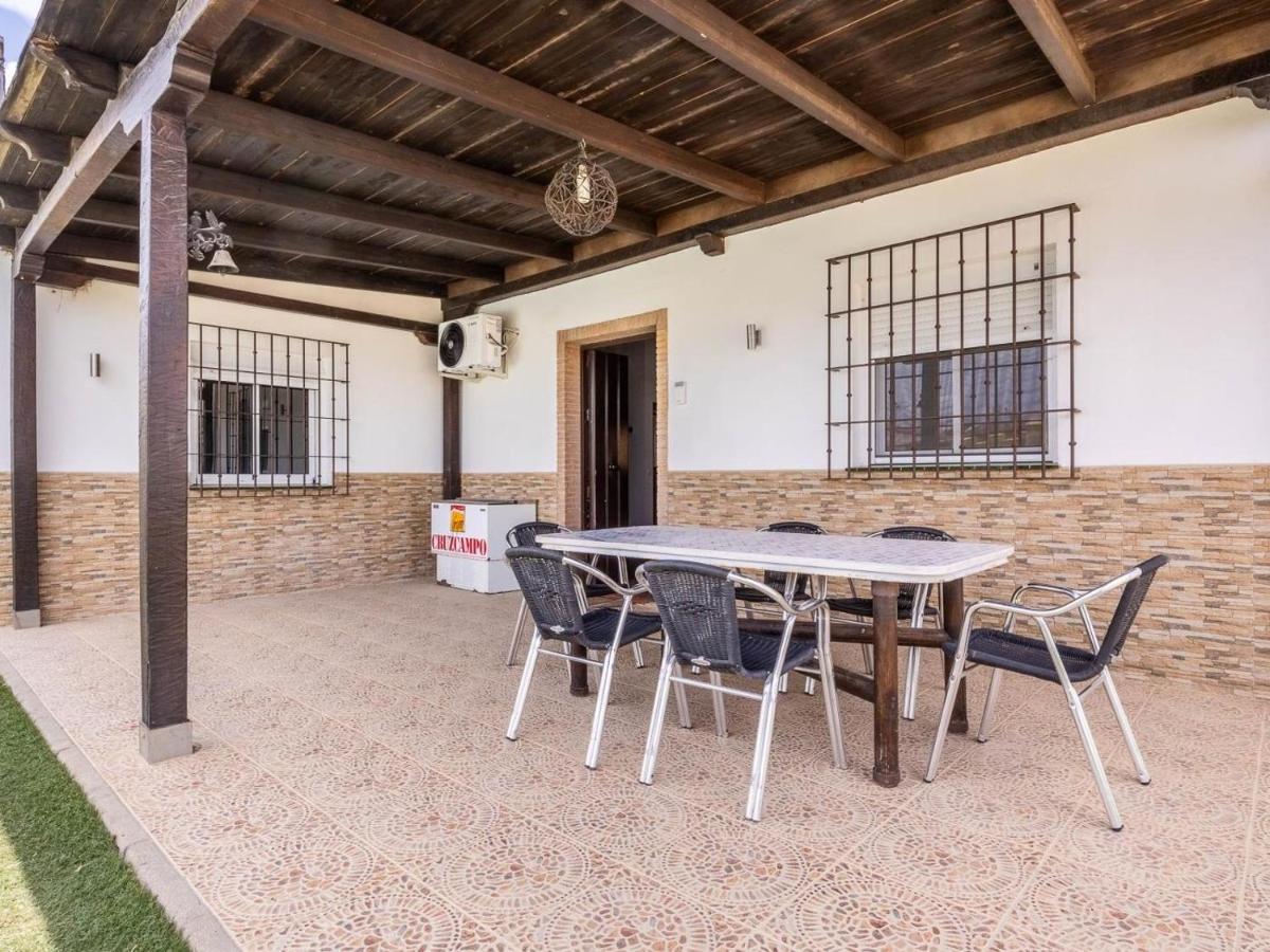 Villa Santa Teresa Vacacional Sevilla Dos Hermanas Exterior foto